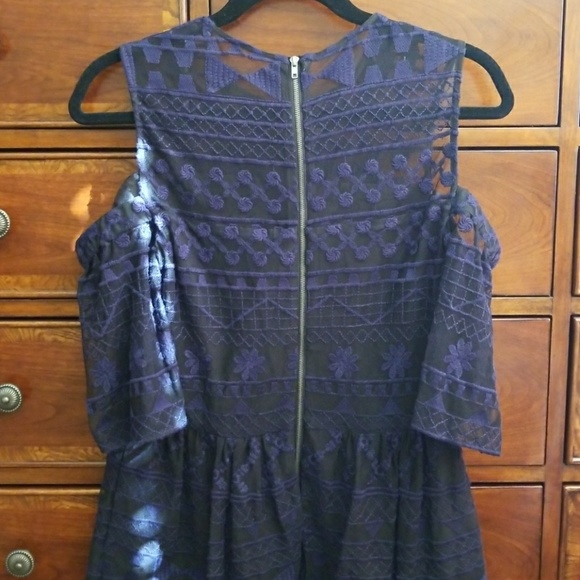 Blouse/Top - Picture 4 of 5